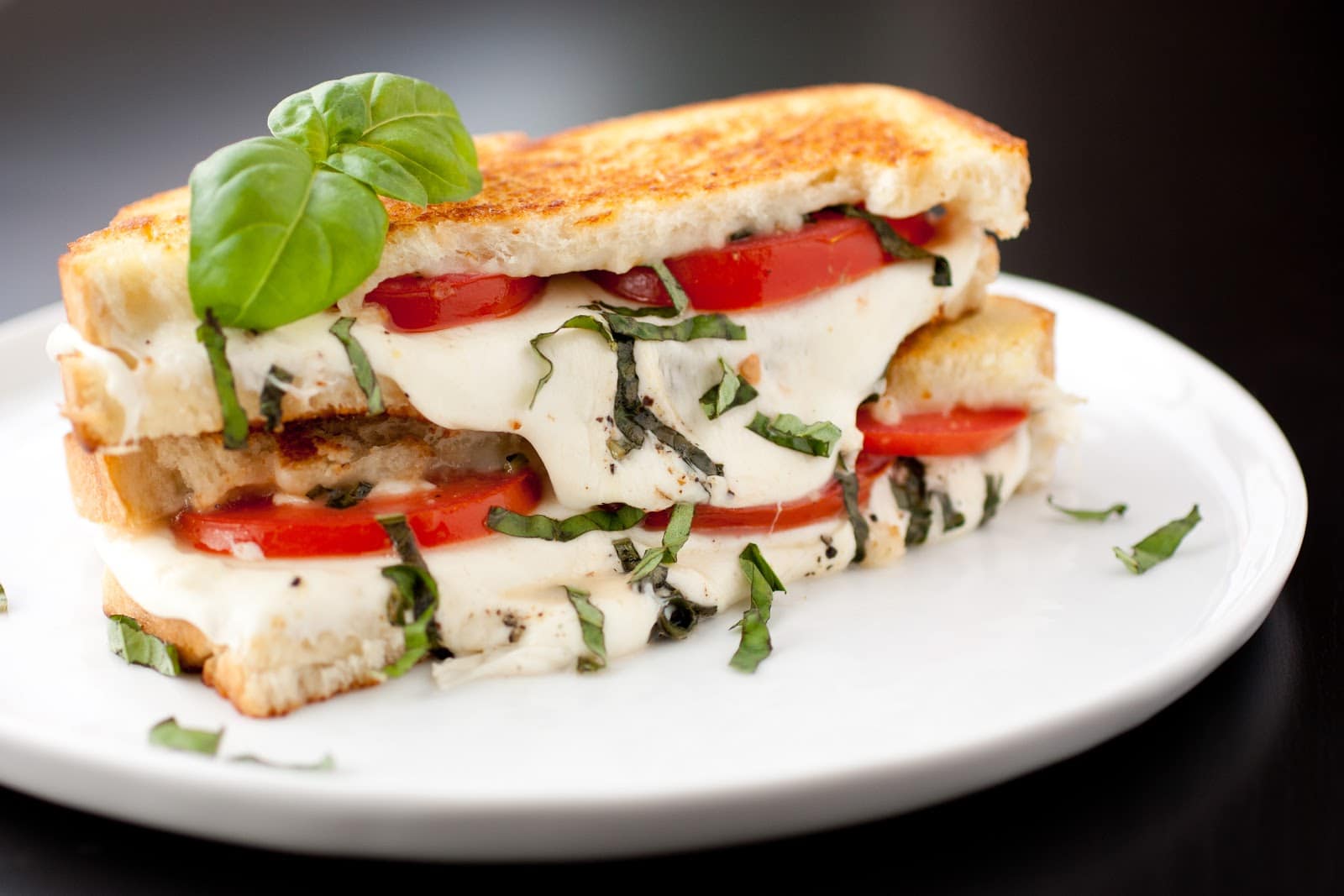 Why Caprese Grilled Cheese is Your New Summer Obsession: Easy Recipe